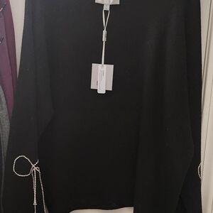 Liv Milano-elegant  black ocassional Ssweater with stuning  details